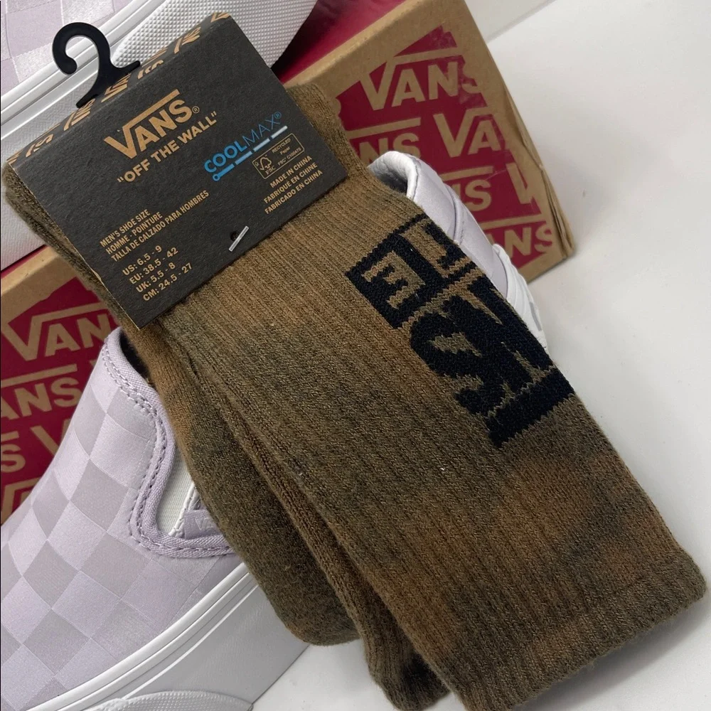 Vans CoolMax technology for comfort.
 "Off The Wall" Crew socks (1 pair) - Picture 13 of 16